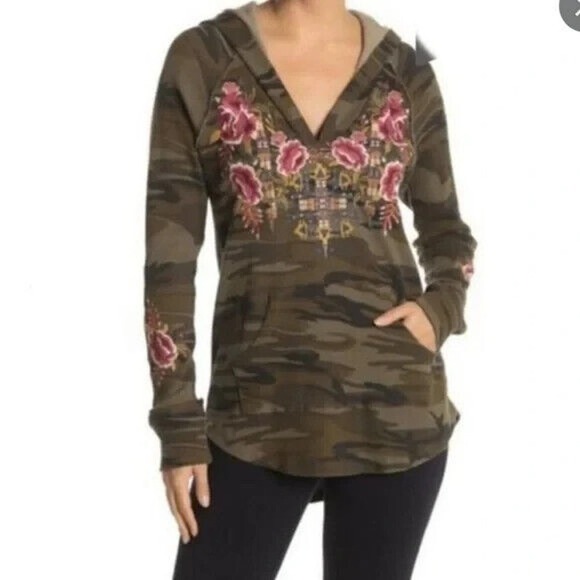 Johnny Was Thermal Waffle Knit Embroidered Camo Hoodie Pullover Green Size Small - Picture 11 of 11